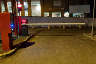 BR6_barriera-e-cassa-eroga-ticket-ingresso-parcheggio_01