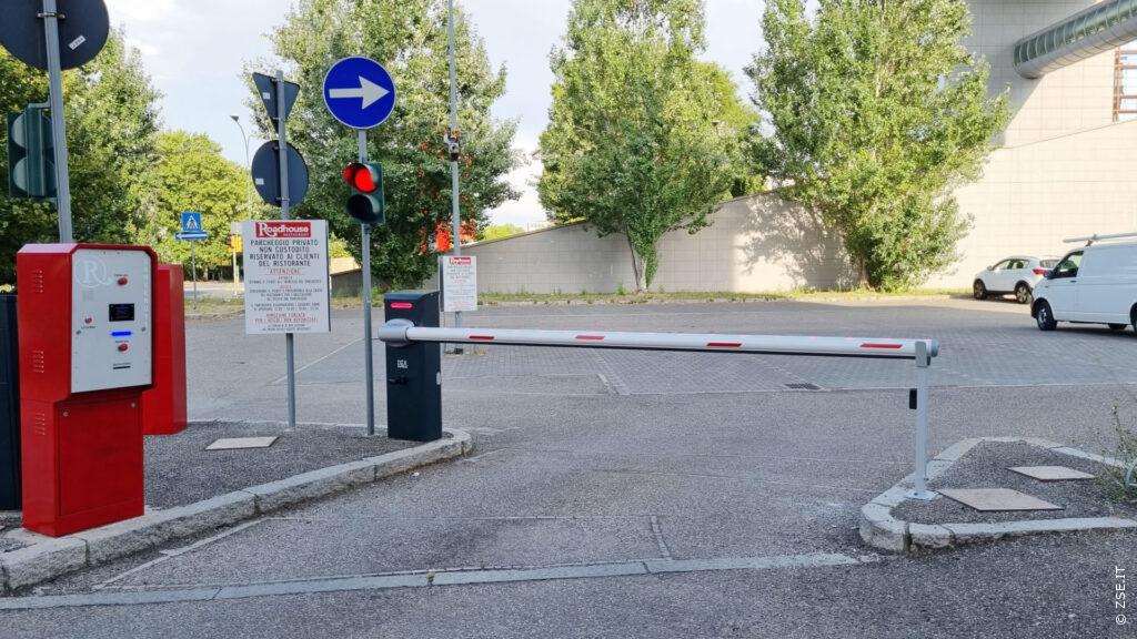 Controllo accessi parcheggi  Fornitore sbarre automatiche parcheggi